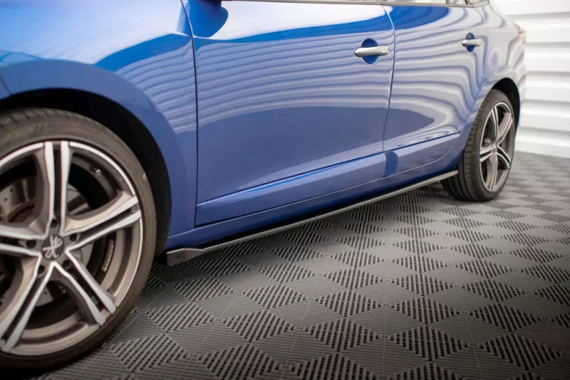 Maxton Design Seitenschweller (Paar) für Renault Megane GT Line Grandtour Mk3 Facelift Hochglanz schwarz – Ansicht 1