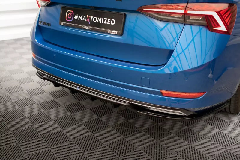 Maxton Design Heckdiffusor DTM Look für Skoda Octavia Sportline Mk4 Hochglanz schwarz – Ansicht 1
