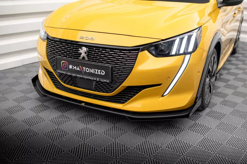 Maxton Design Street Pro Frontlippe für Peugeot 208 GT Mk2 schwarz mit Hochglanz Flaps – Ansicht 3