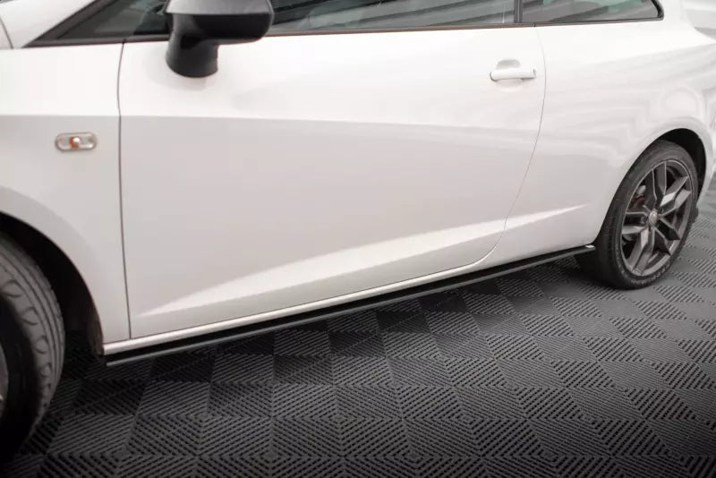 Maxton Design Street Pro Seitenschweller (Paar) für Seat Ibiza Sport Coupe Mk4 schwarz matt – Ansicht 1