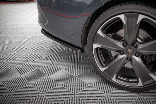 Maxton Design Diffusor Flaps für Cupra Leon ST Hochglanz schwarz – Ansicht 1