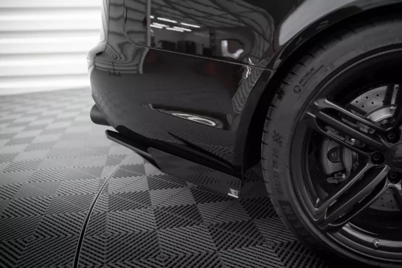 Maxton Design Street Pro Diffusor Flaps für Audi RS6 Avant C6 matt schwarz mit Hochglanz Flaps – Ansicht 3