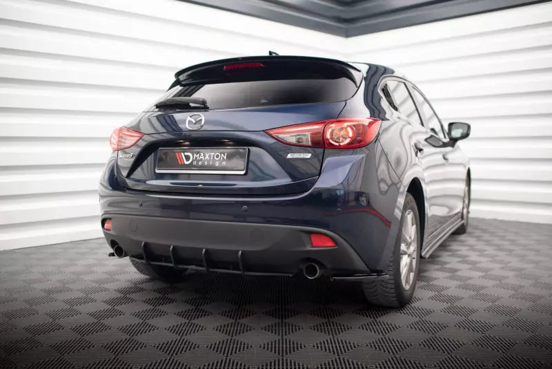 Maxton Design Street Pro Heckdiffusor für Mazda 3 Mk3 Schwarz – Ansicht 1