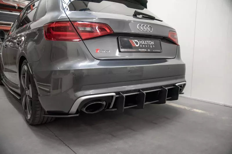 Maxton Design Street Pro Heckdiffusor V.4 für Audi RS3 8V Sportback – Ansicht 1