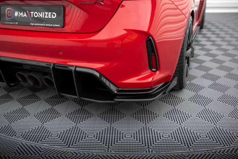 Maxton Design Street Pro Heckdiffusor für Honda Civic Type-R Mk 11 schwarz matt mit Hochglanz Flaps – Ansicht 3