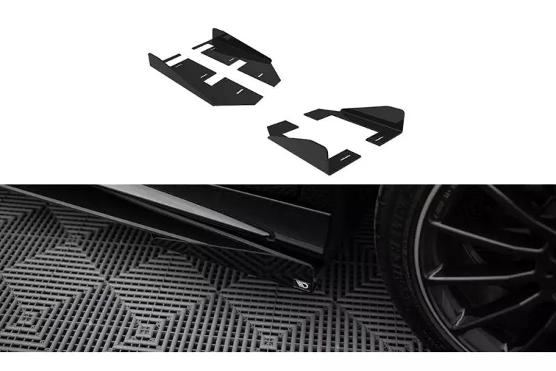 Maxton Design Street Pro Seitenschweller-Flaps für Mercedes A AMG-Line W176 Facelift Hochglanz schwarz – Ansicht 1