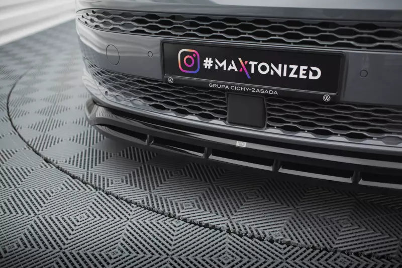 Maxton Design Frontlippe für Volkswagen Multivan T7 Hochglanz schwarz – Ansicht 3