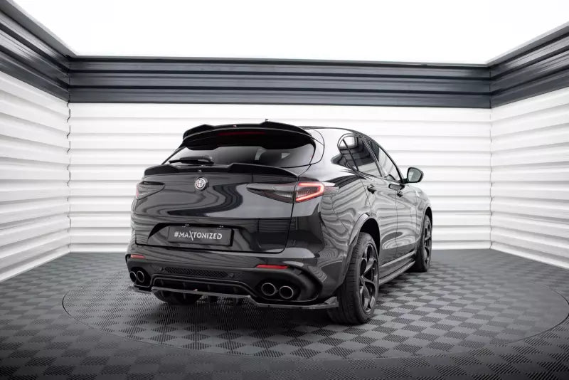Maxton Design Heckspoiler 3D (oben) für Alfa Romeo Stelvio Quadrifoglio Mk1 Hochglanz schwarz – Ansicht 2