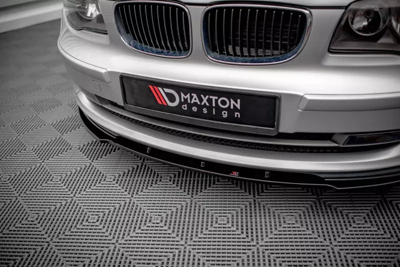 Maxton Design Frontlippe V.2 für BMW 1er E81 Facelift Hochglanz schwarz – Ansicht 3