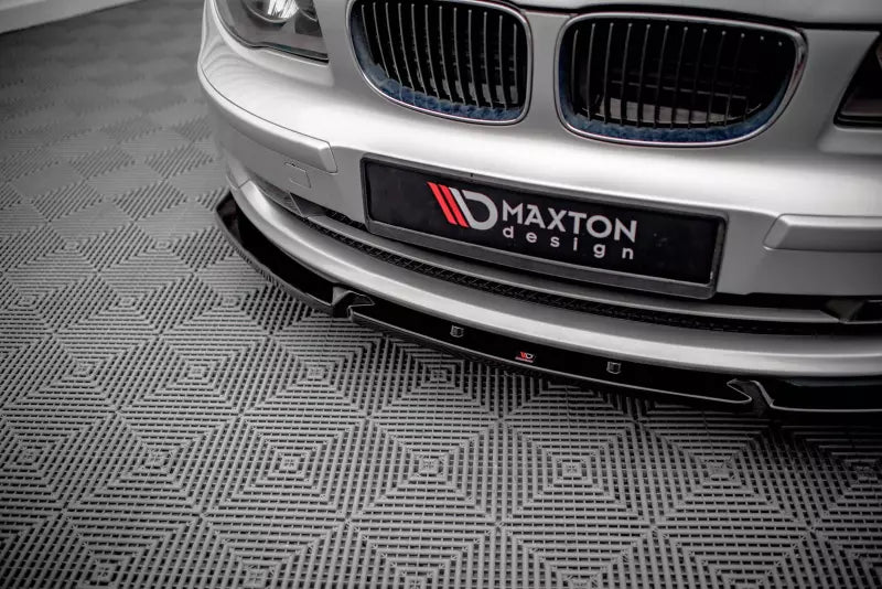 Maxton Design Frontlippe V.3 für BMW 1er E81 Facelift Hochglanz schwarz – Ansicht 3