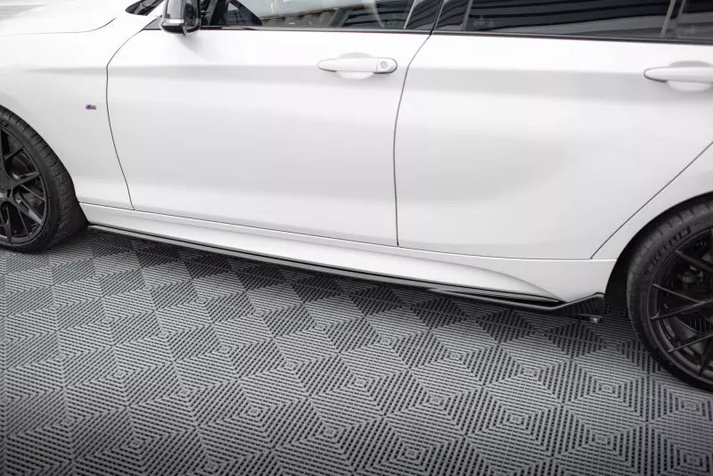 Maxton Design Seitenschweller (Paar) V.3 CSL Look für BMW 1er M-Paket / M140i F20 Facelift Hochglanz schwarz – Ansicht 3