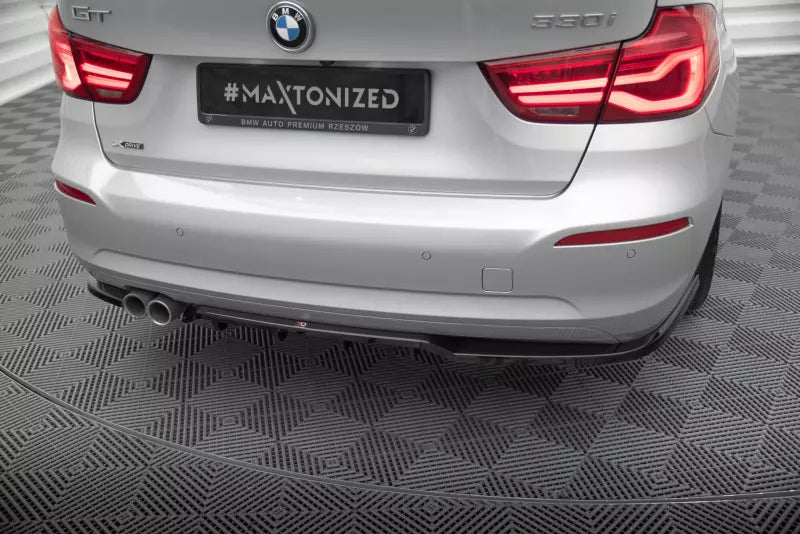 Maxton Design mittlerer Heckdiffusor DTM Look für BMW 3er GT F34 Facelift Hochglanz schwarz – Ansicht 1