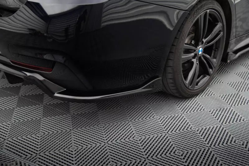 Maxton Design mittlerer Heckdiffusor für BMW 4er F32 F33 F36 M-Paket Hochglanz schwarz – Ansicht 2