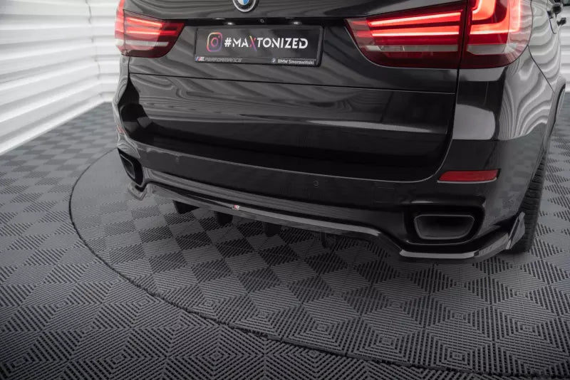 Maxton Design mittlerer Heckdiffusor DTM Look für BMW X5 M-Paket F15 Hochglanz schwarz – Ansicht 1
