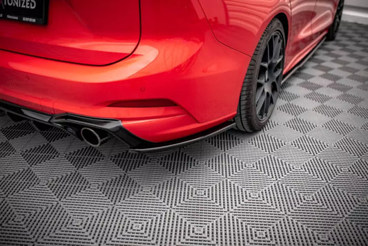 Maxton Design Diffusor Flaps V.7 für Ford Focus Kombi ST Mk4 Hochglanz schwarz – Ansicht 1