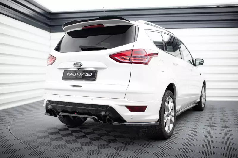 Maxton Design mittlerer Heckdiffusor DTM Look für Ford Kuga ST-Line Mk2 Hochglanz schwarz – Ansicht 1