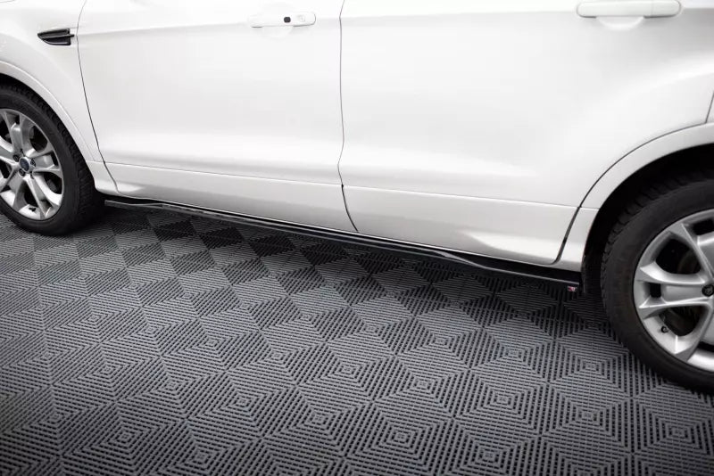 Maxton Design Seitenschweller (Paar) für Ford Kuga ST-Line Mk2 Hochglanz schwarz – Ansicht 3