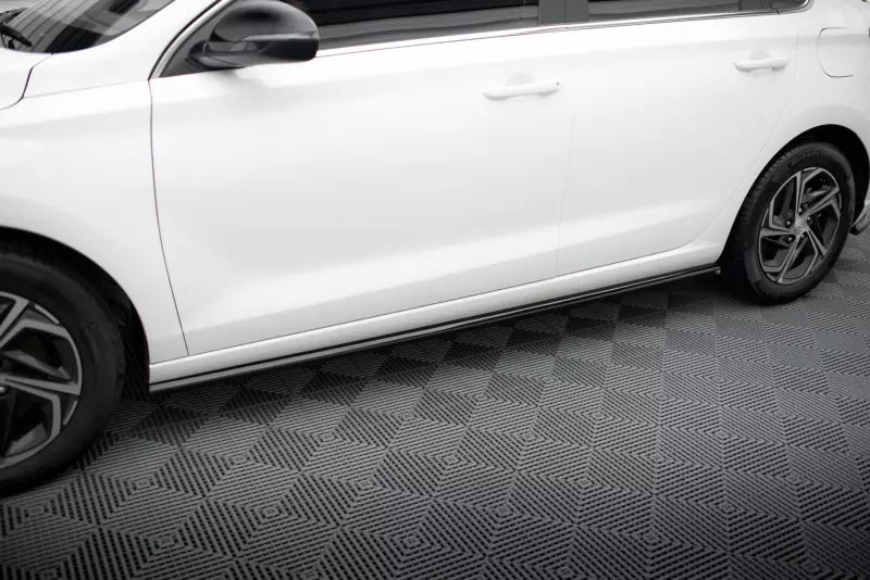 Maxton Design Seitenschweller (Paar) für Hyundai I30 Mk3 Facelift Hochglanz schwarz – Ansicht 1