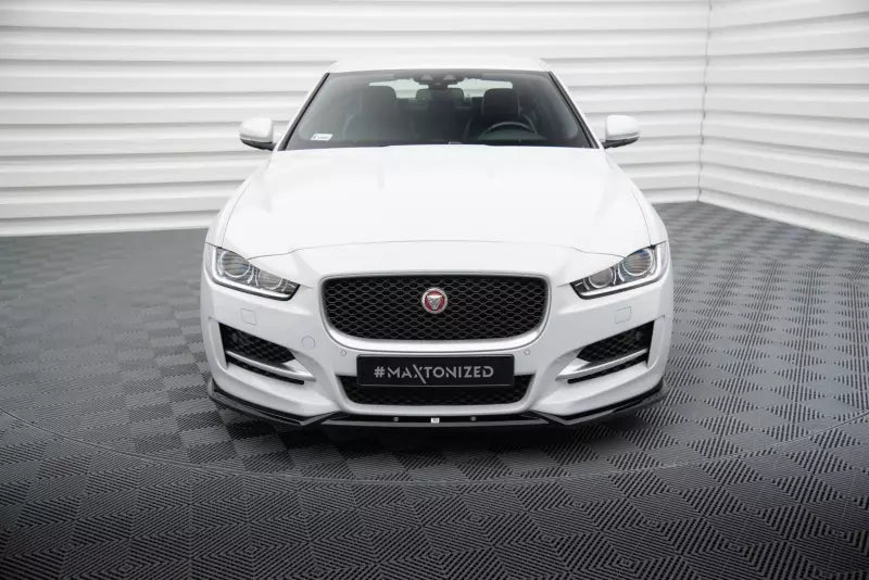 Maxton Design Frontlippe V.2 für Jaguar XE R-Sport X760 Hochglanz schwarz – Ansicht 2