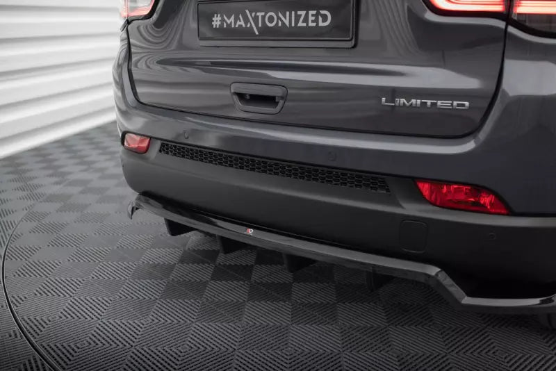 Maxton Design mittlerer Heckdiffusor DTM Look für Jeep Compass Limited Mk2 Facelift Hochglanz schwarz – Ansicht 1