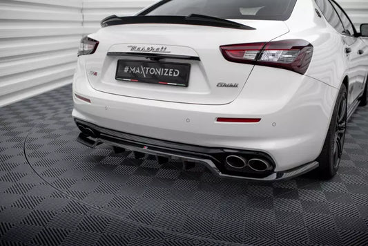Maxton Design mittlerer Heckdiffusor DTM Look für Maserati Ghibli Mk3 Facelift Hochglanz schwarz – Ansicht 1