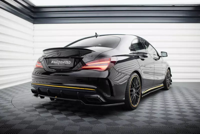 Maxton Design mittlerer Heckdiffusor DTM Look für Mercedes-AMG CLA 45 C117 Facelift Hochglanz schwarz – Ansicht 1