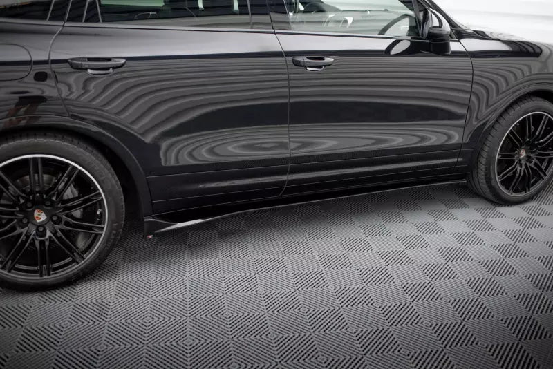 Maxton Design Seitenschweller (Paar) für Porsche Cayenne Mk2 Facelift Hochglanz schwarz – Ansicht 1