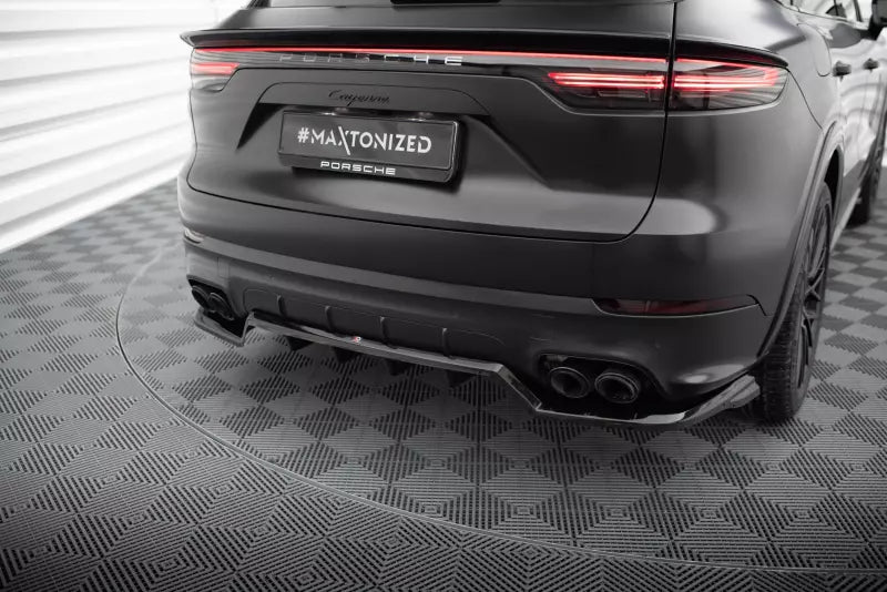 Maxton Design mittlerer Heckdiffusor DTM Look für Porsche Cayenne Sport Design Mk3 Hochglanz schwarz – Ansicht 1