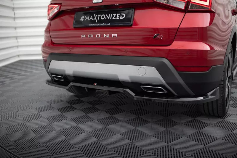Maxton Design mittlerer Heckdiffusor DTM Look für Seat Arona FR Mk1 Hochglanz schwarz – Ansicht 1