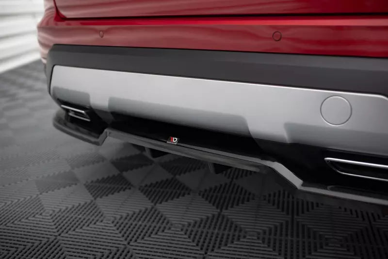 Maxton Design mittlerer Heckdiffusor DTM Look für Seat Arona FR Mk1 Hochglanz schwarz – Ansicht 3