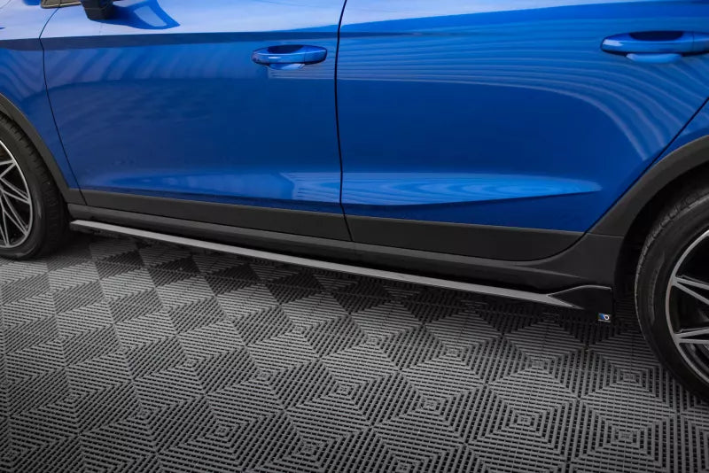 Maxton Design Seitenschweller (Paar) für Seat Arona FR Mk1 Hochglanz schwarz – Ansicht 3