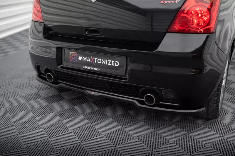 Maxton Design mittlerer Heckdiffusor DTM Look für Suzuki Swift Sport Mk4 Hochglanz schwarz – Ansicht 1
