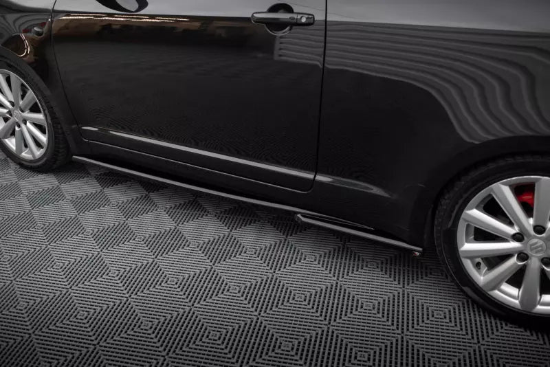 Maxton Design Seitenschweller (Paar) für Suzuki Swift Sport Mk4 Hochglanz schwarz – Ansicht 3