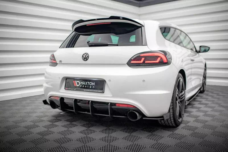 Maxton Design Heckspoiler Lippe V.2 für Volkswagen Scirocco R Mk3 Hochglanz schwarz – Ansicht 4