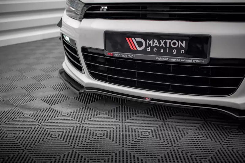 Maxton Design Frontlippe V.4 für Volkswagen Scirocco R Mk3 Hochglanz schwarz – Ansicht 1