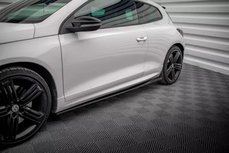 Maxton Design Seitenschweller (Paar) V.2 für VW Scirocco R Mk3 Hochglanz schwarz – Ansicht 1