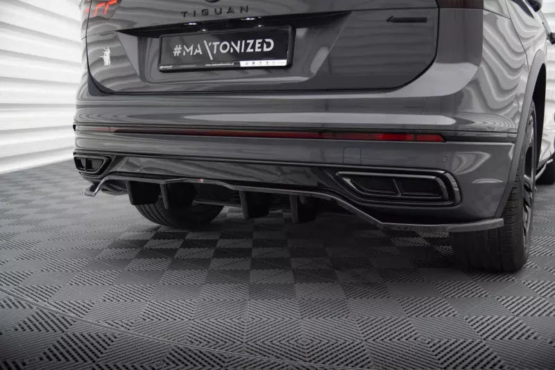 Maxton Design mittlerer Heckdiffusor DTM Look für Volkswagen Tiguan R-Line Mk2 Facelift Hochglanz schwarz – Ansicht 1