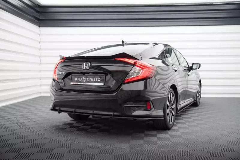 Maxton Design Street Pro Heckdiffusor für Honda Civic Mk10 Schwarz – Ansicht 1