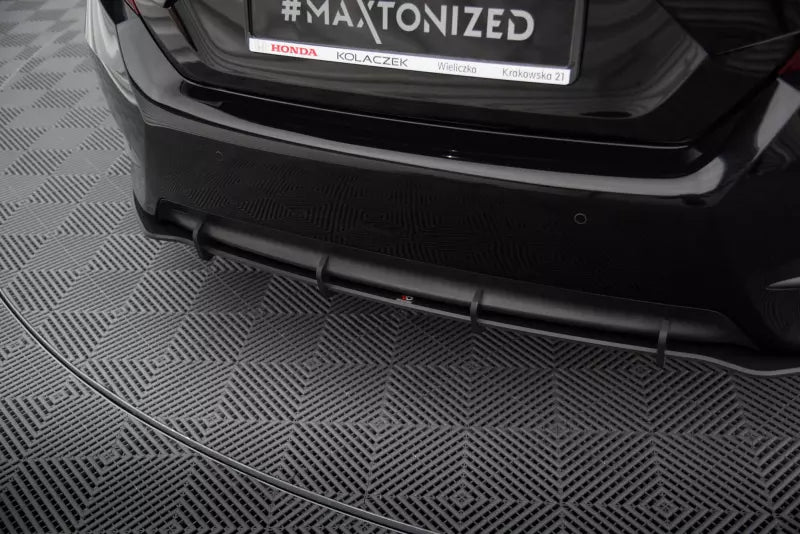 Maxton Design Street Pro Heckdiffusor für Honda Civic Mk10 Schwarz matt mit Hochglanz Flaps – Ansicht 2