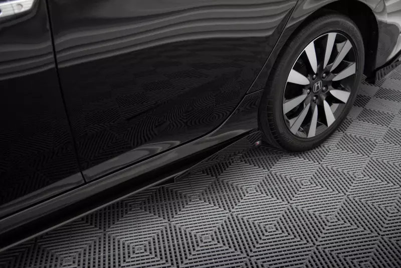 Maxton Design Street Pro Seitenschweller-Flaps für Honda Civic Mk10 – Ansicht 4