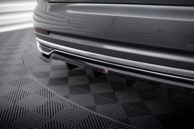 Maxton Design mittlerer Heckdiffusor DTM Look für Audi A8 D5 Hochglanz schwarz – Ansicht 2
