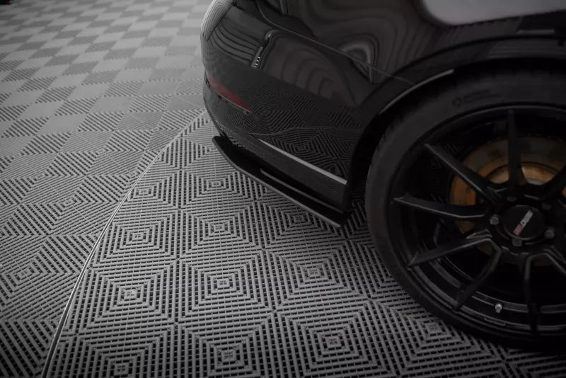 Maxton Design Street Pro Diffusor Flaps für Audi RS3 Limousine 8V Facelift Schwarz matt – Ansicht 3