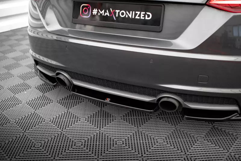Maxton Design Heckdiffusor für Audi TT S-Line 8S Hochglanz schwarz – Ansicht 4
