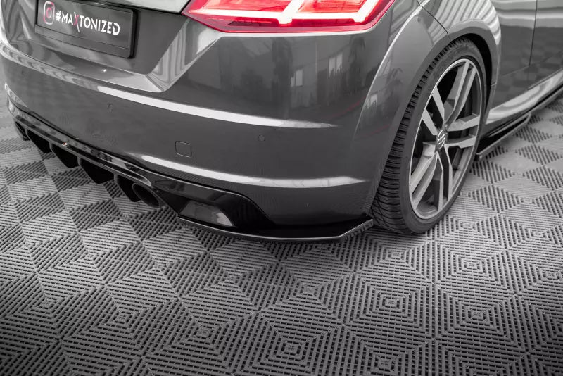 Maxton Design Diffusor Flaps V.2 für Audi TT S-Line 8S Hochglanz schwarz – Ansicht 1