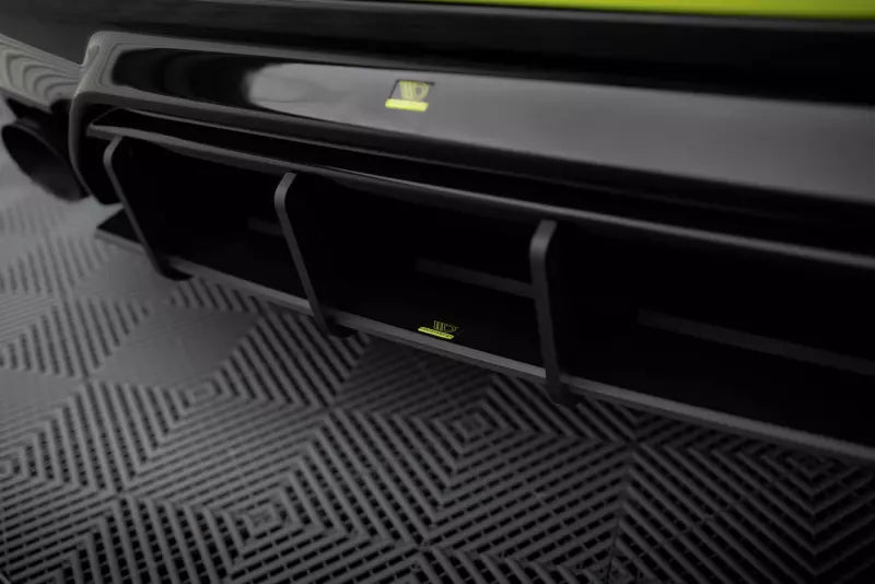 Maxton Design Street Pro Heckdiffusor V.2 für BMW 1er F40 M-Paket / M135i Schwarz matt – Ansicht 3