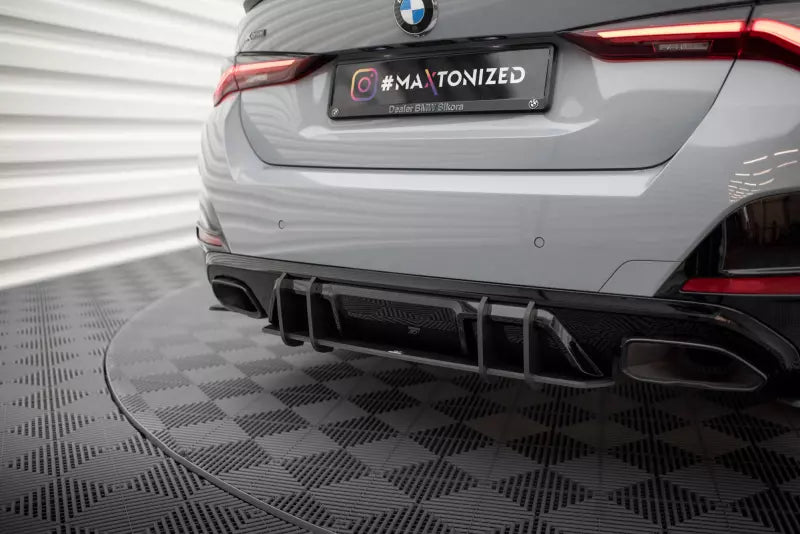 Maxton Design Street Pro Heckdiffusor für BMW 4er Gran Coupe M440i G26 Schwarz matt – Ansicht 4