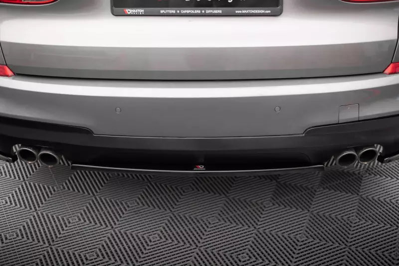Maxton Design Heckdiffusor für BMW 5er GT M-Paket F07 Hochglanz schwarz – Ansicht 2