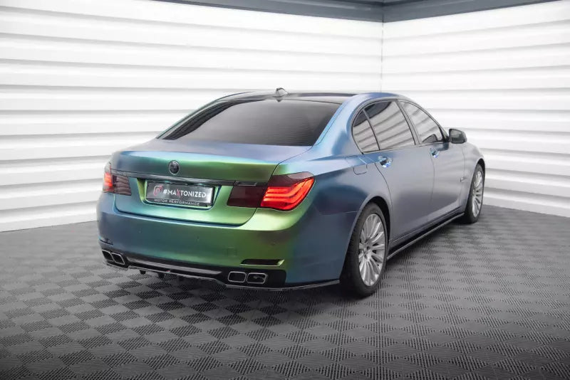 Maxton Design mittlerer Heckdiffusor DTM Look für BMW 7 F01 Hochglanz schwarz – Ansicht 2