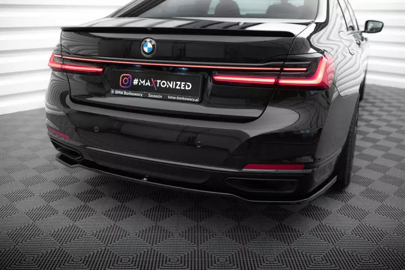 Maxton Design Heckdiffusor für BMW 7 G11 Facelift Hochglanz schwarz – Ansicht 1