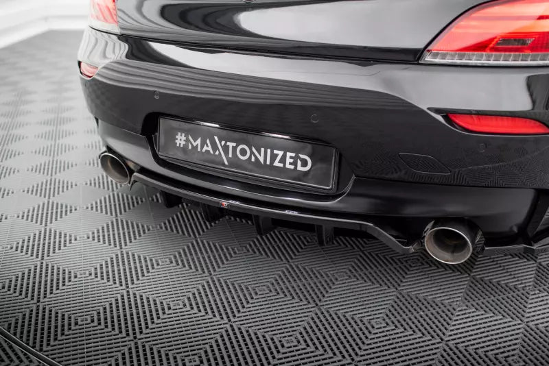 Maxton Design mittlerer Heckdiffusor DTM Look für BMW Z4 M-Paket E89 Hochglanz schwarz – Ansicht 1